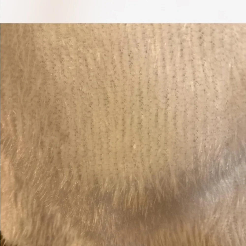 ChicMeOff-Shoulder White Sweater szS ChainFuzzy  Cropped Coquette Final  Sale - Picture 3 of 4